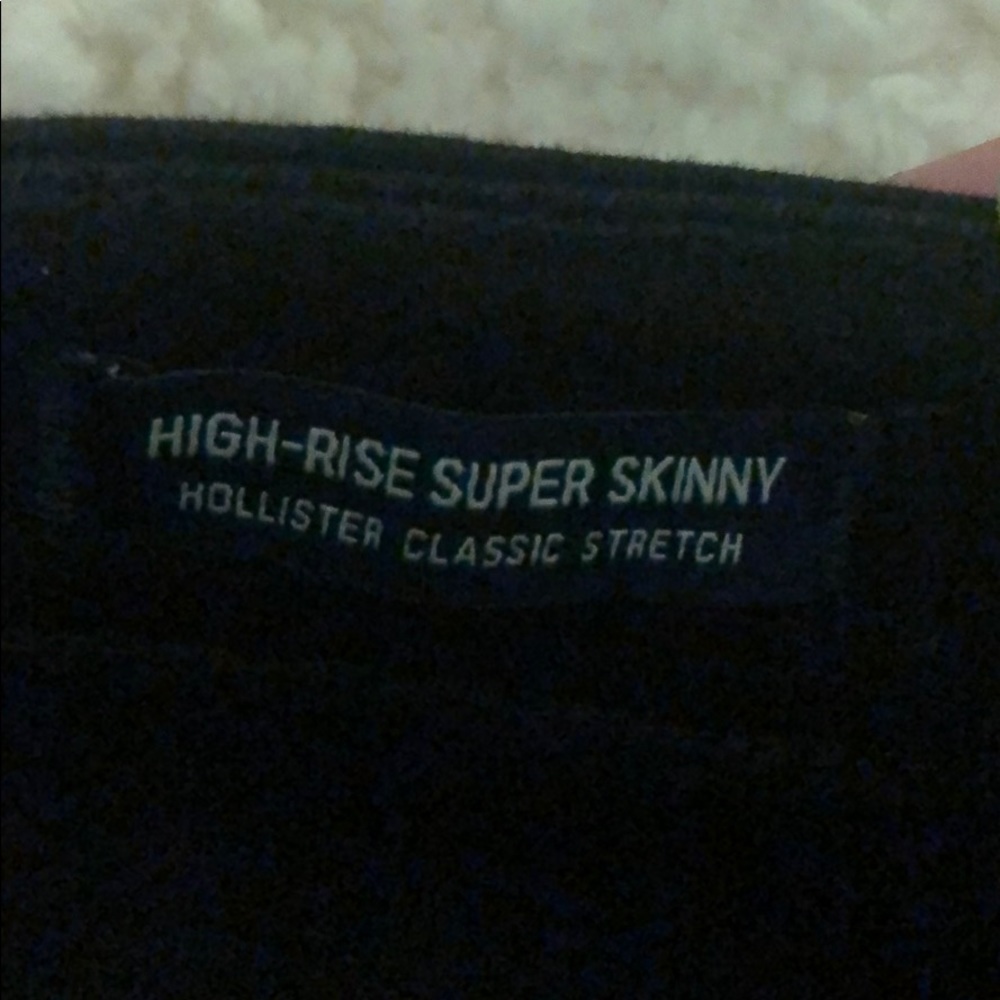 Super Skinny High Rise Ripped Jeans - Picture 4 of 4